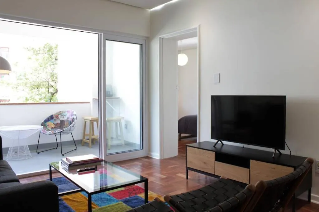 Table Mountain Views, Modern,Lots Of Natural Light, With Parking Cape Town Apartment