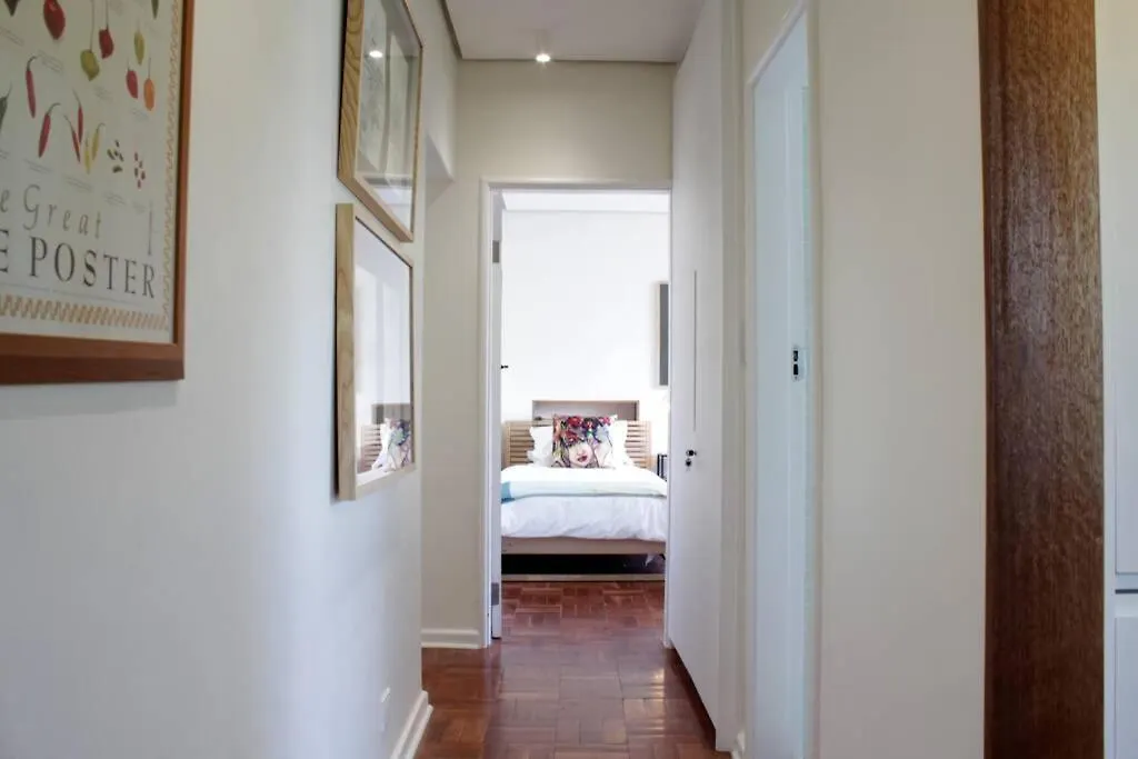 Apartment Table Mountain Views, Modern,Lots Of Natural Light, With Parking Cape Town South Africa