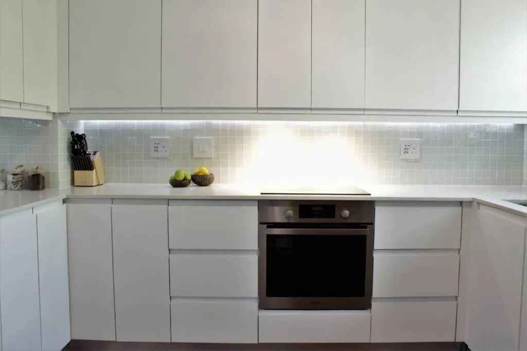 Table Mountain Views, Modern,Lots Of Natural Light, With Parking Cape Town Apartment