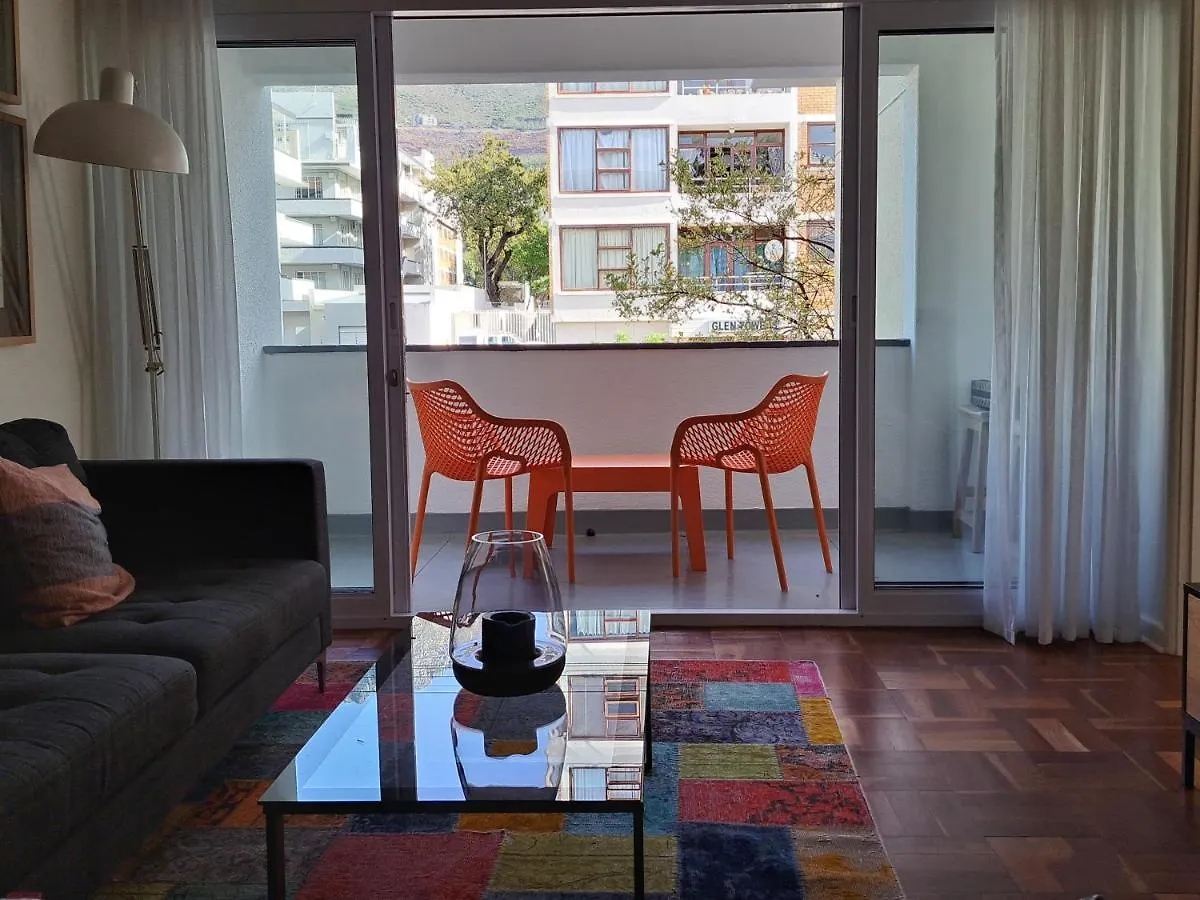 Table Mountain Views, Modern,Lots Of Natural Light, With Parking location
